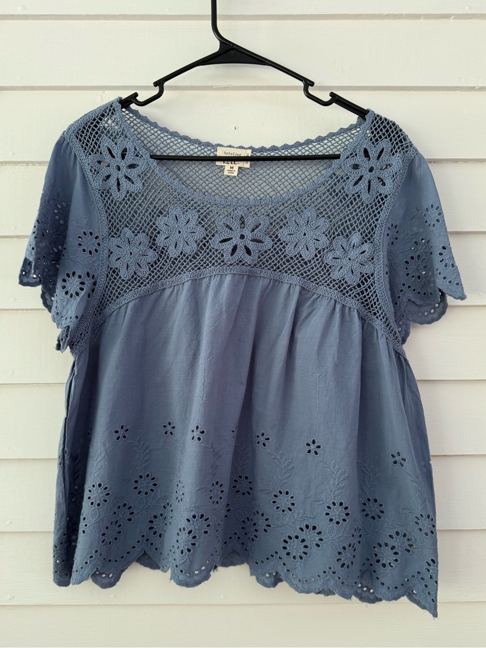 Nicole Miller Artelier | Blue Eyelet Crochet Top Size Medium